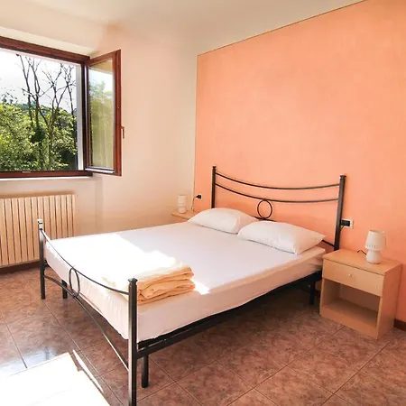 Corte Del Bosco Lägenhetshotell Garda (Verona)