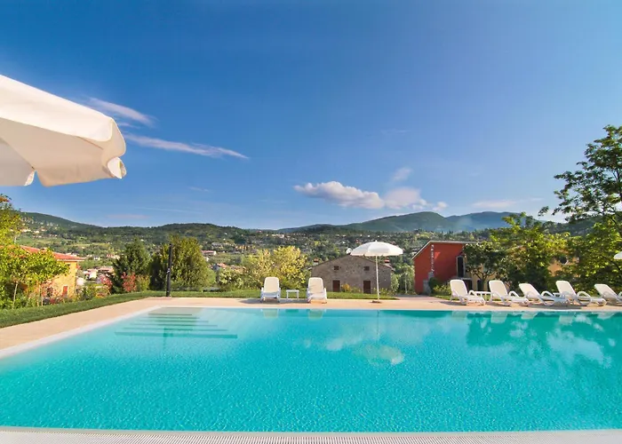 Corte Del Bosco Lägenhetshotell Garda (Verona)