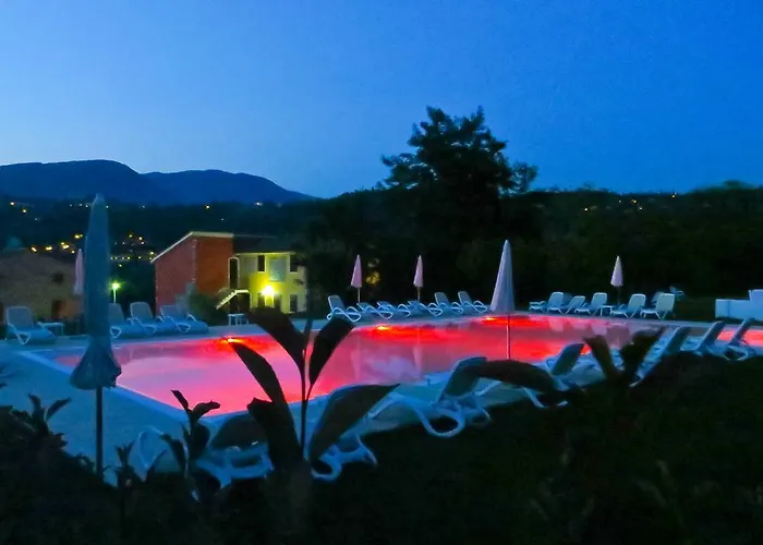 Lägenhetshotell Corte Del Bosco 4*