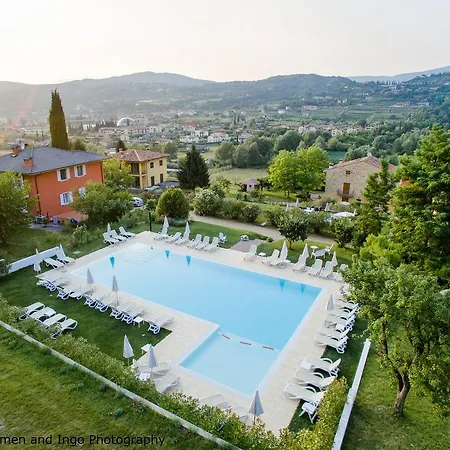 Corte Del Bosco Aparthotel 4*